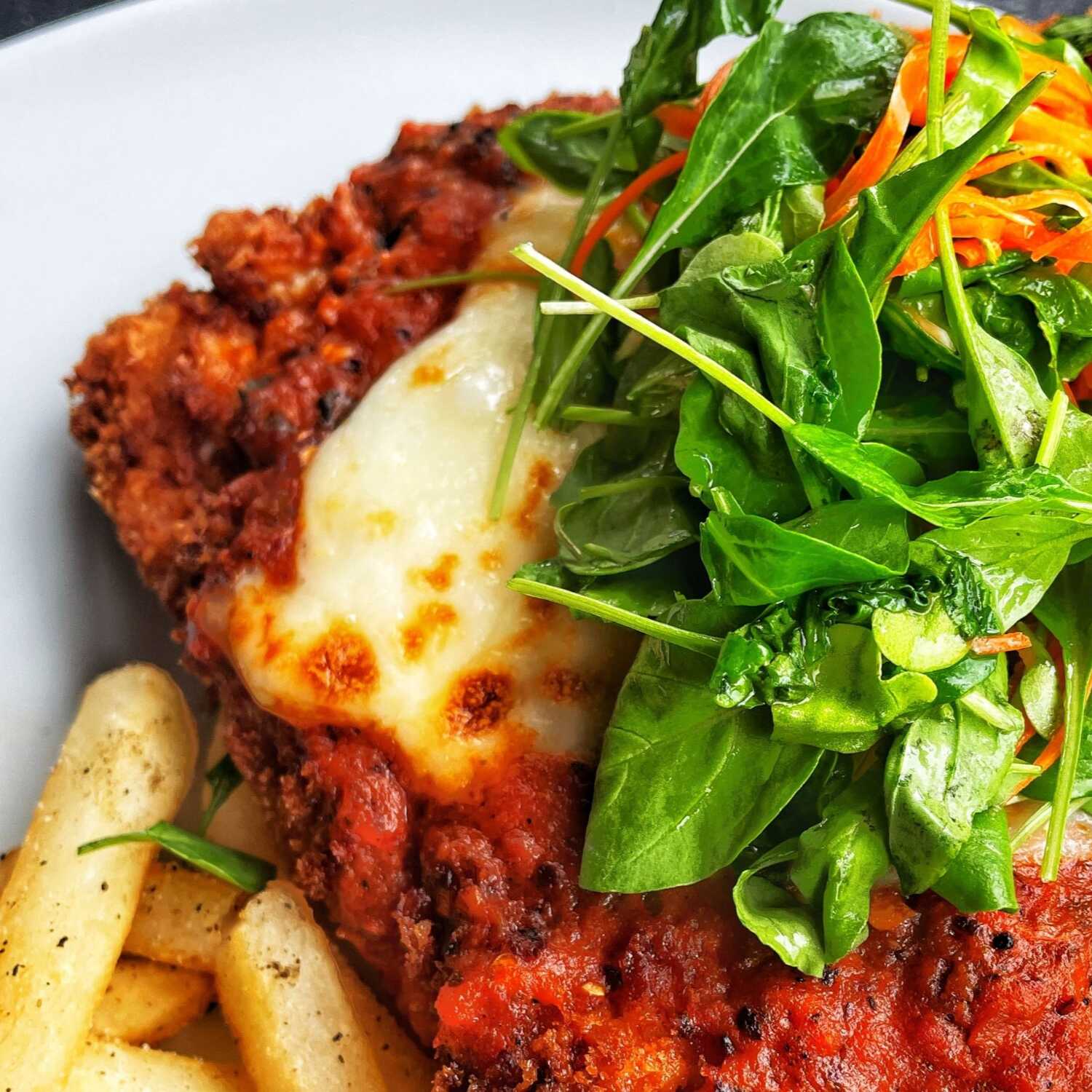 Milanesa de pollo arrabiata