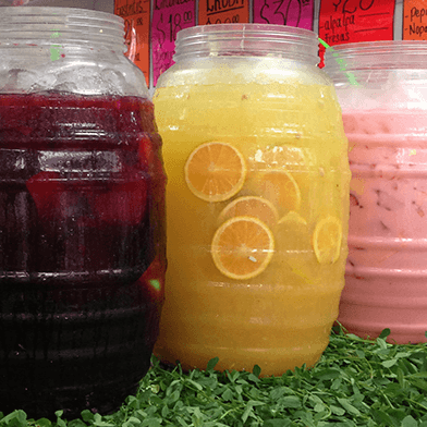 Agua fresca de frutas de temporada 1 Litro