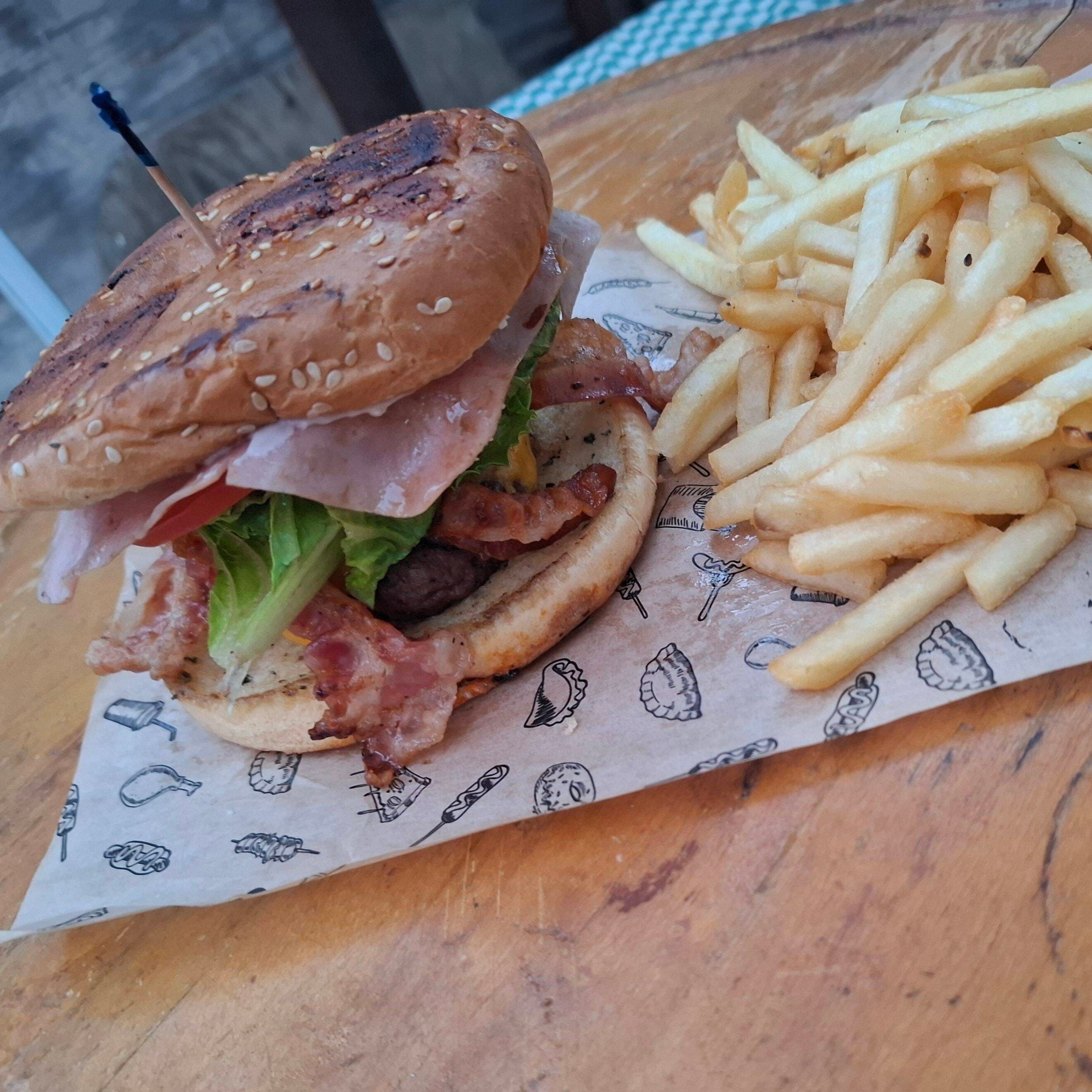 Combo Hamburguesa Con Tocino