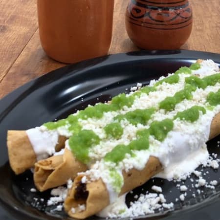 Flautas De Birria (3 Pzas. C/consomé)