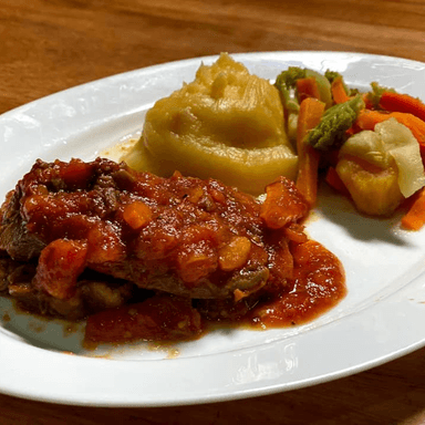 Lengua en Salsa