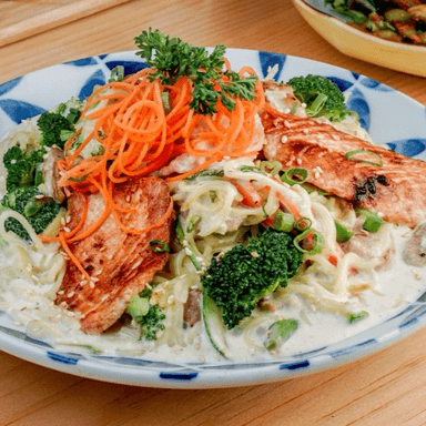 Pasta de Salmon en Salsa 3Quesos