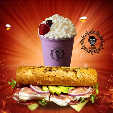 Panino Serrano y Frutos Rojos Frappe