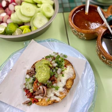 Tostada de Asada