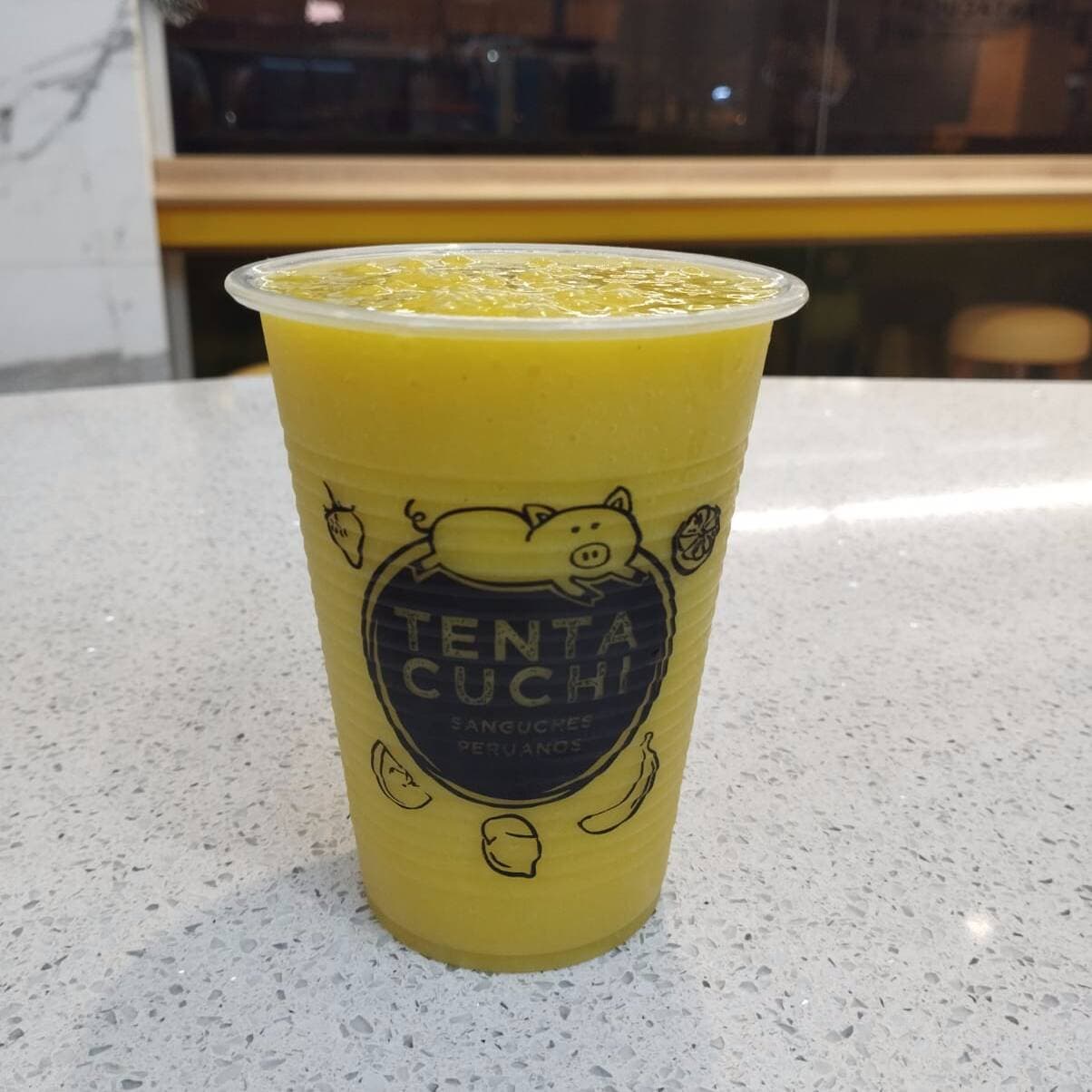 Jugo de Guanabana, Mango y Granadilla