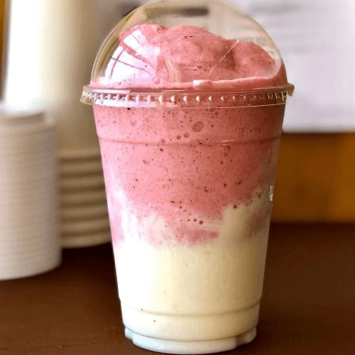 Waffle + Fresa Yogurt Smoothie