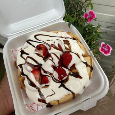 Waffles de Fresas con Crema 🧇🍓