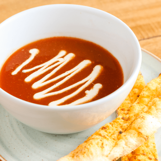 Crema De Tomate y Queso Feta