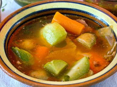 Caldo de Verduras litro (verduras de teporada)