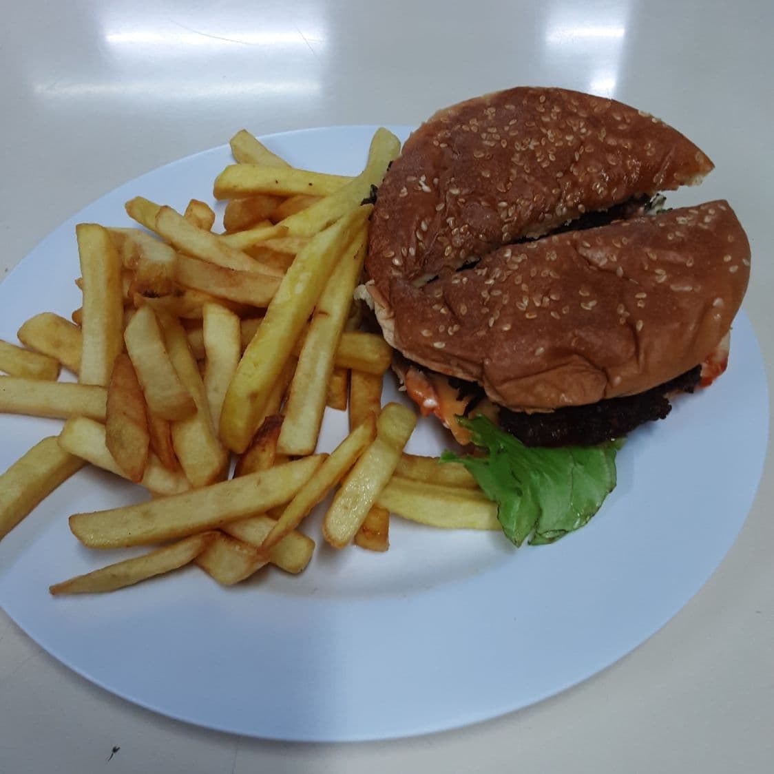 Hamburguesa con Papas