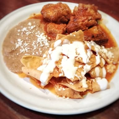 Chilaquiles Rojos Gratinados