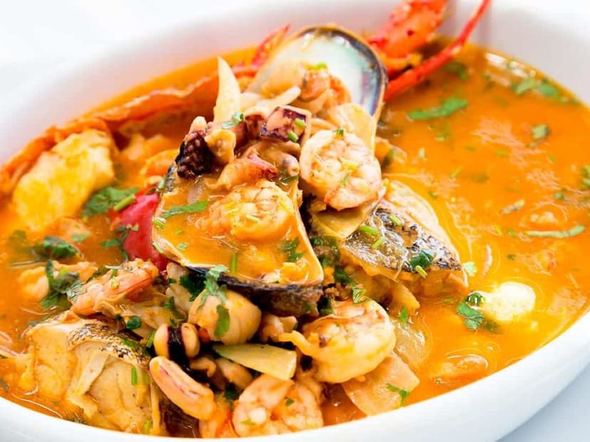 Sopas Levanta Muertos
