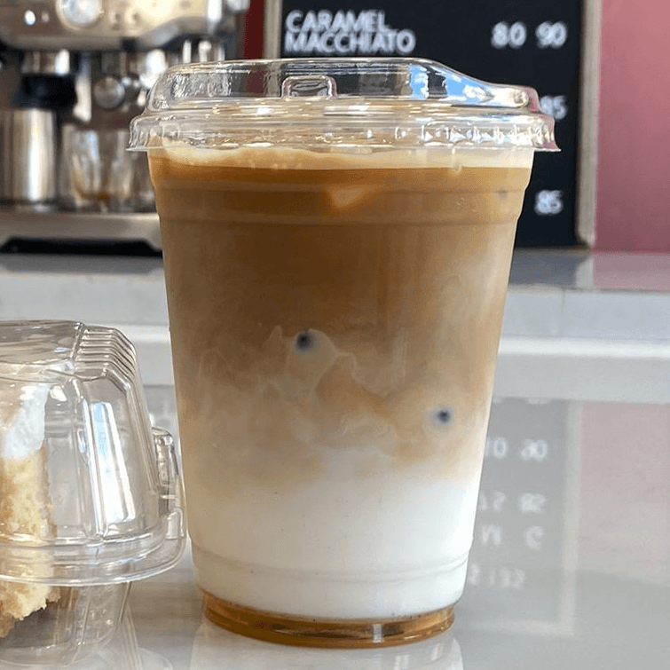 2 Lattes Helados Vainilla o Caramelo