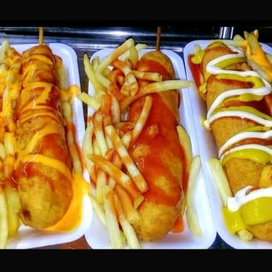 Banderilla con papas a la francesa
