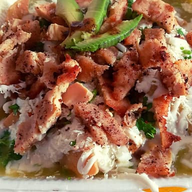 Chilaquiles Unicos VERDES con Milanesa de Pollo