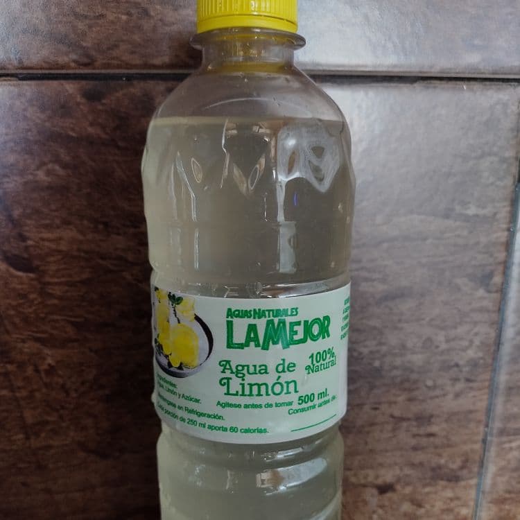 Agua de Limón 100% Natural