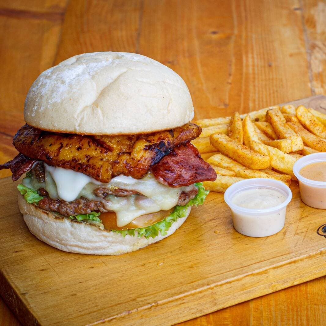 Hamburguesa Samba + Porcion de Papas