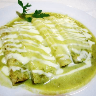 Enchiladas Suizas Verdes con Pollo