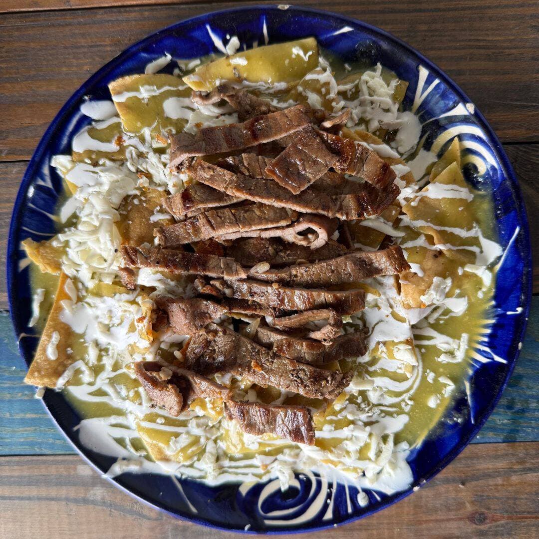 2 Chilaquiles Taqueros  + 2  Jarritos
