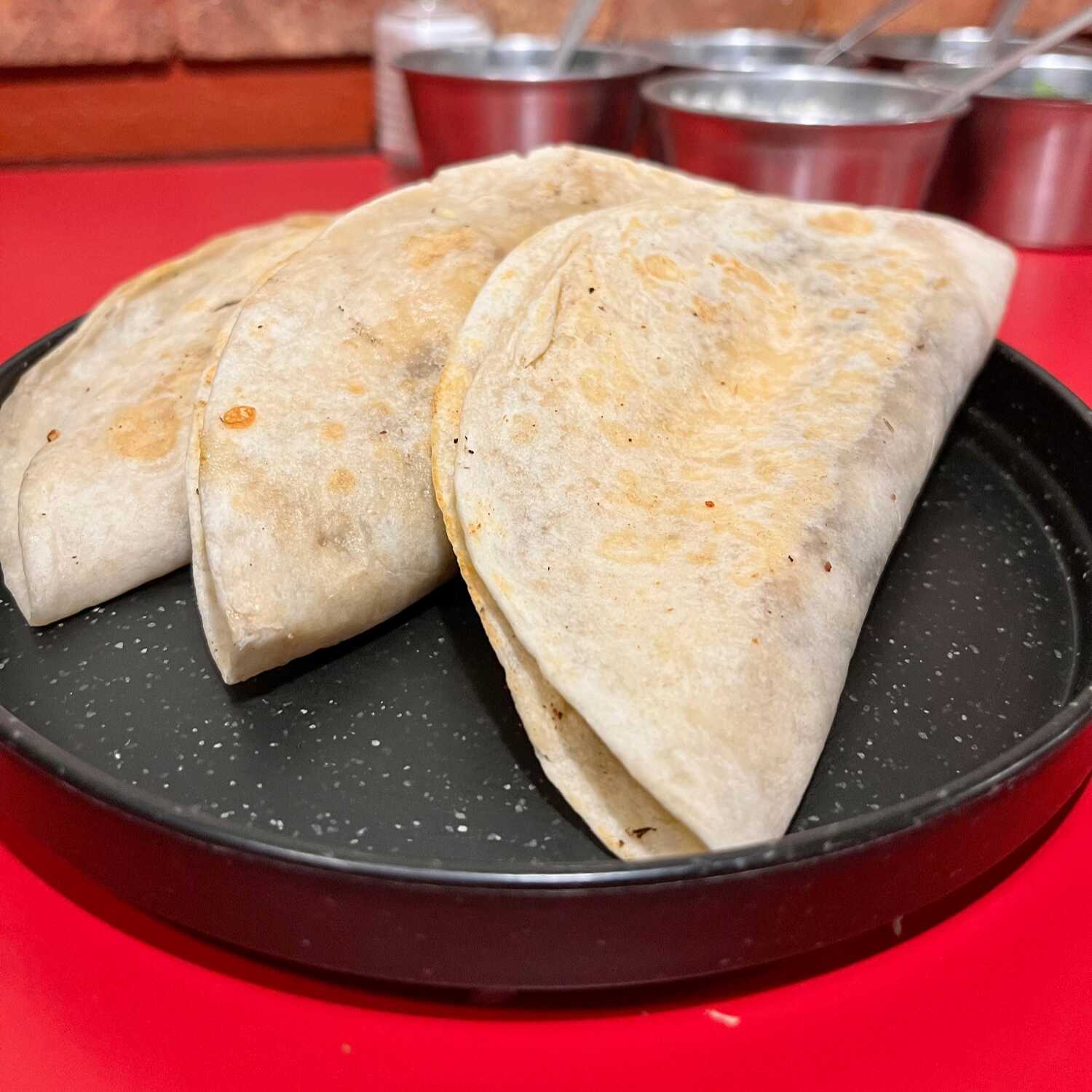 Orden de Tres Quesadillas