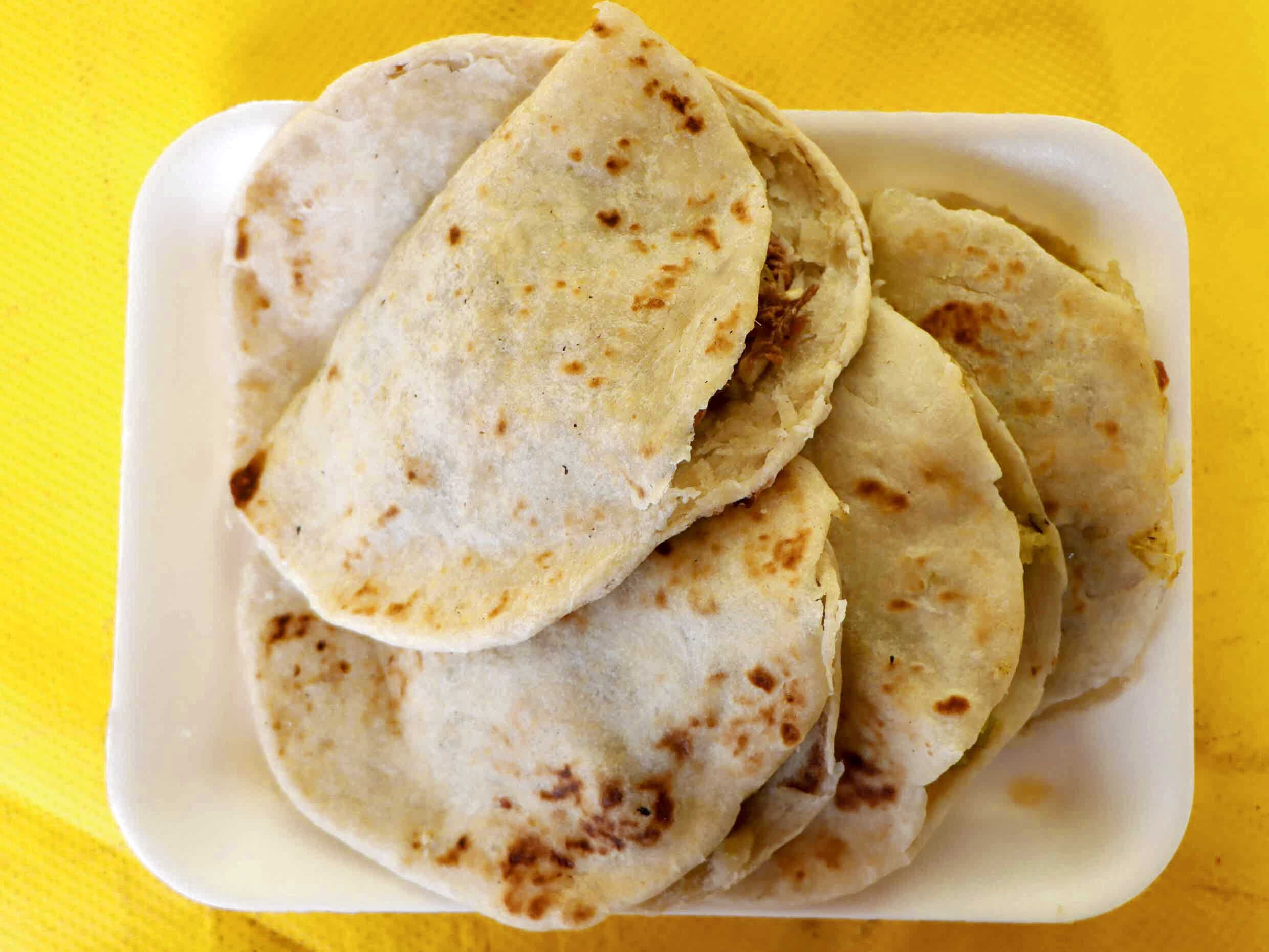 En Gorditas Alex gorditas burritos y mas