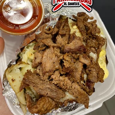 Papa Asada con Bistec