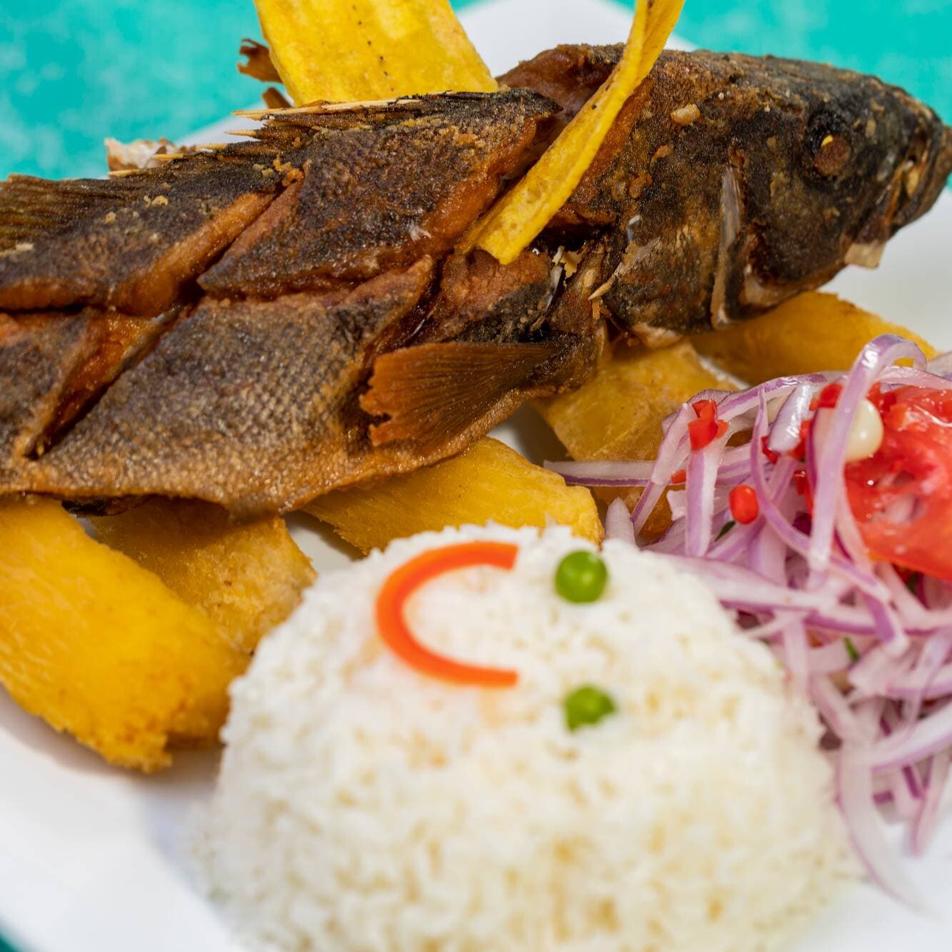 Pescado Cabrilla Frita