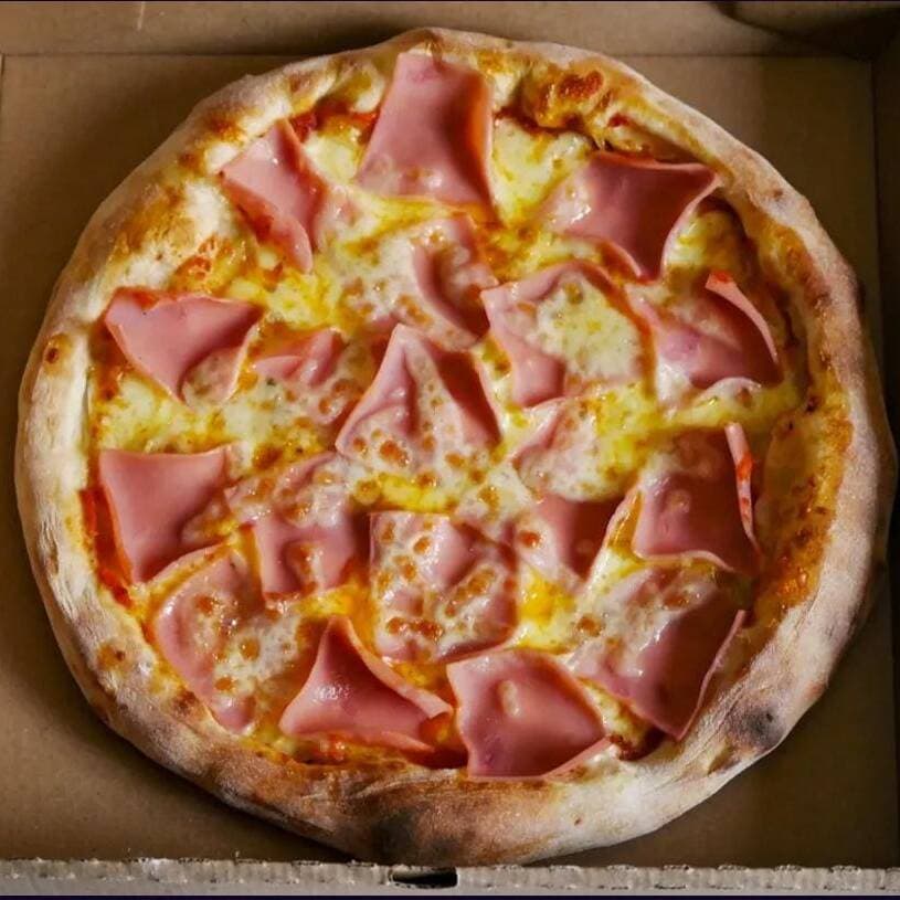 Pizza Tradicional Americana
