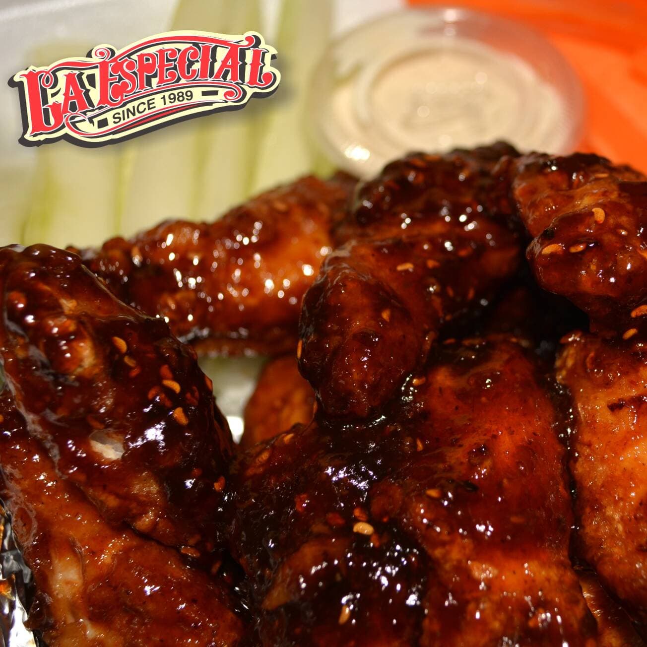 Alitas BBQ (15 Pzas.) + Papas Gajo