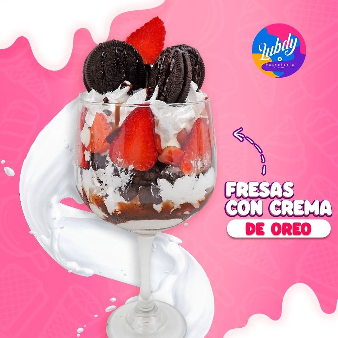 Fresa con crema oreo + helado