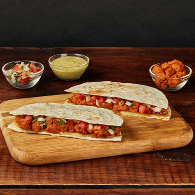 Quesadilla de Harina con Cochinita Pibil
