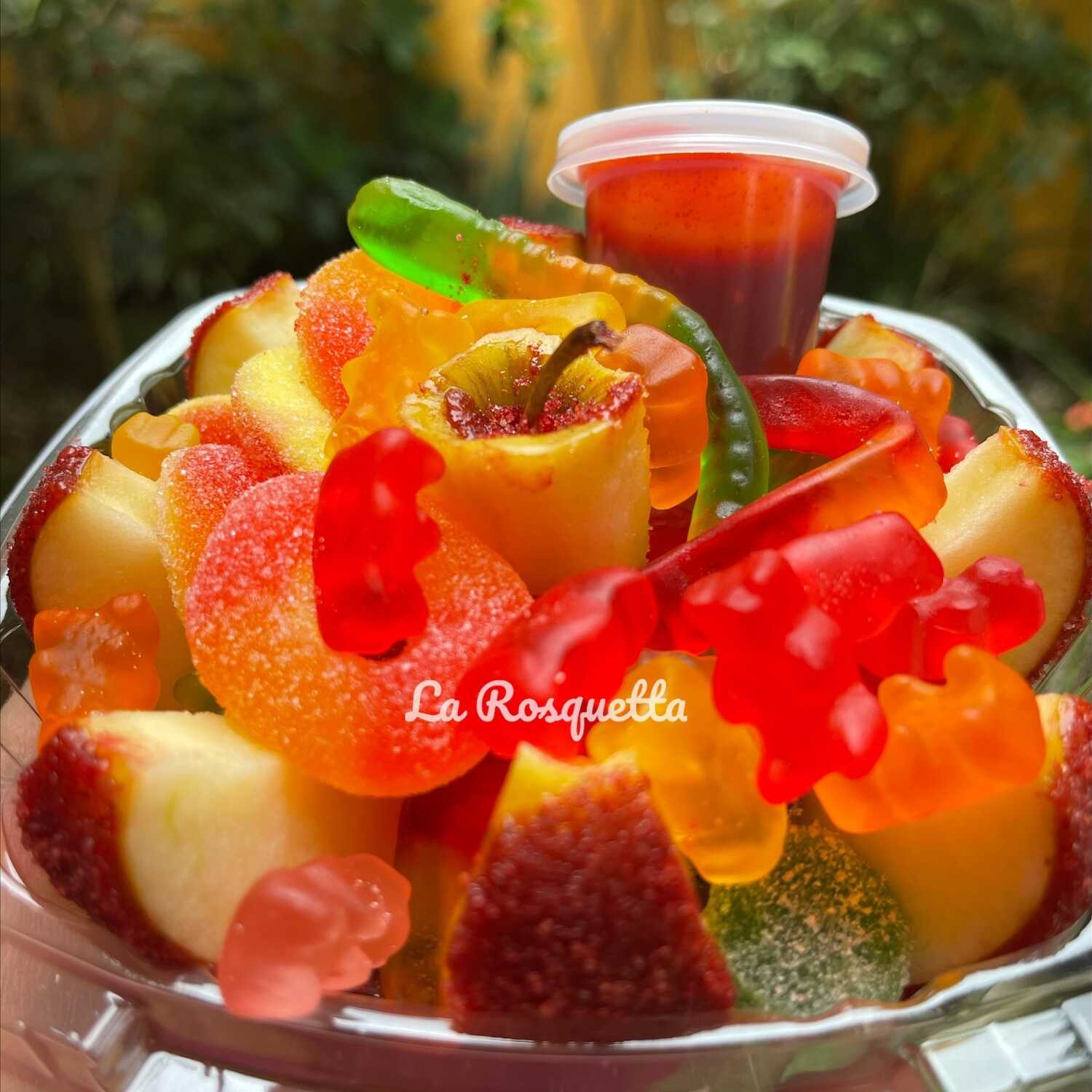 Manzana con Gomitas Dulces