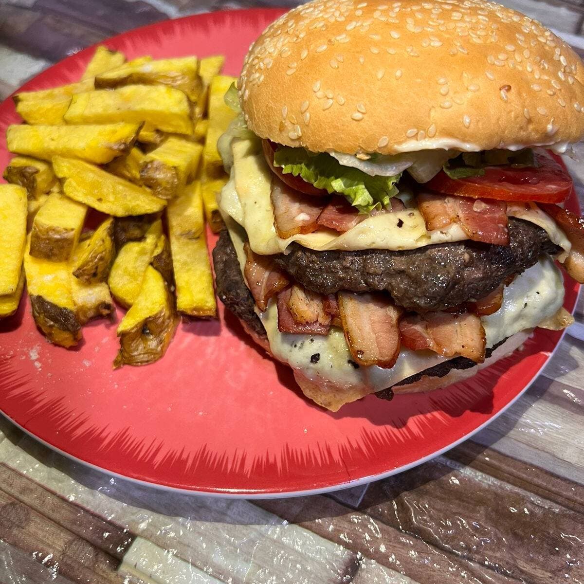 Burger Cueva Monster