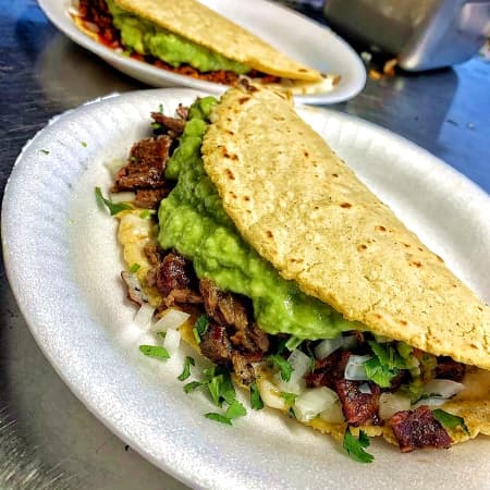 QUESADILLA ESPECIAL DE PASTOR