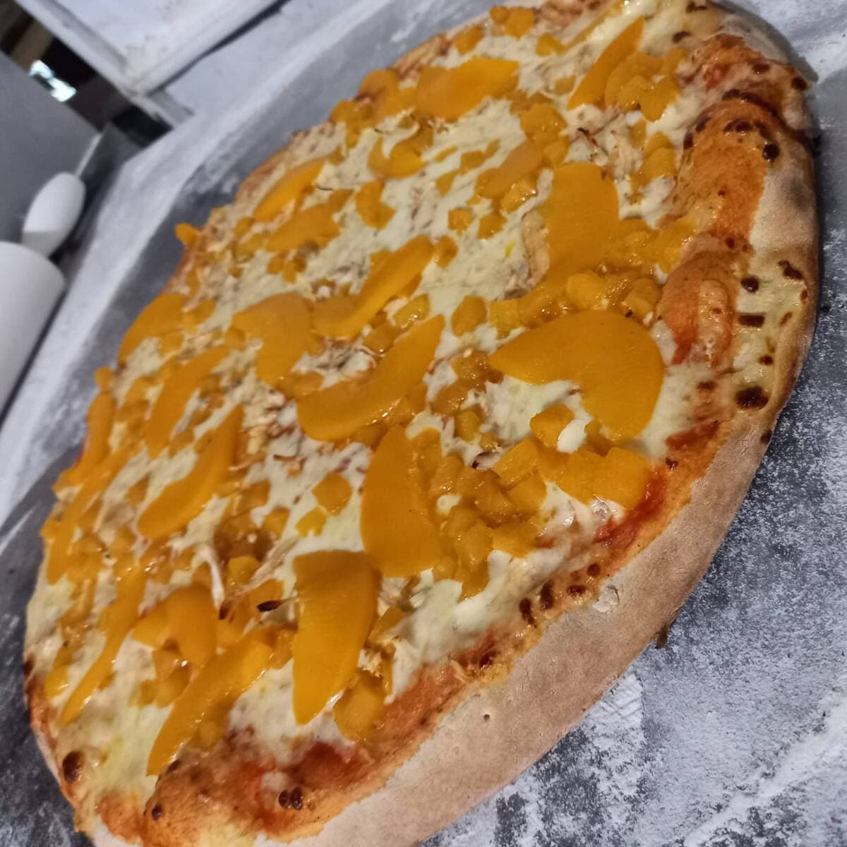 Combo-Pizza Familiar 40 CM + Bebida 1.5Lt