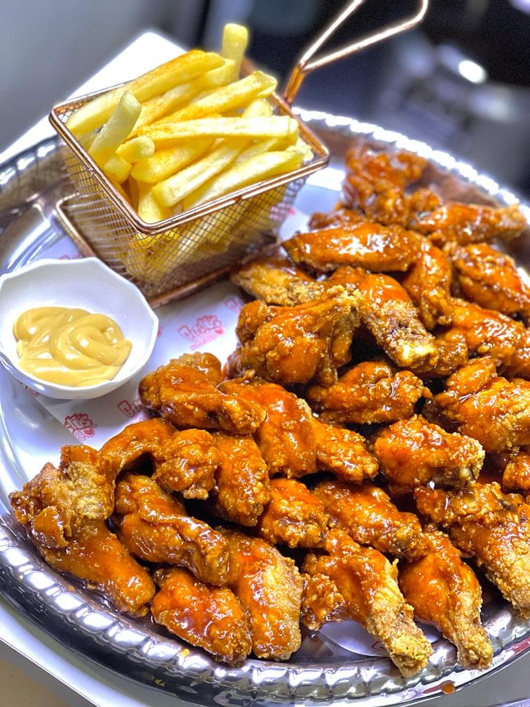 Gusto's Hot Wings
