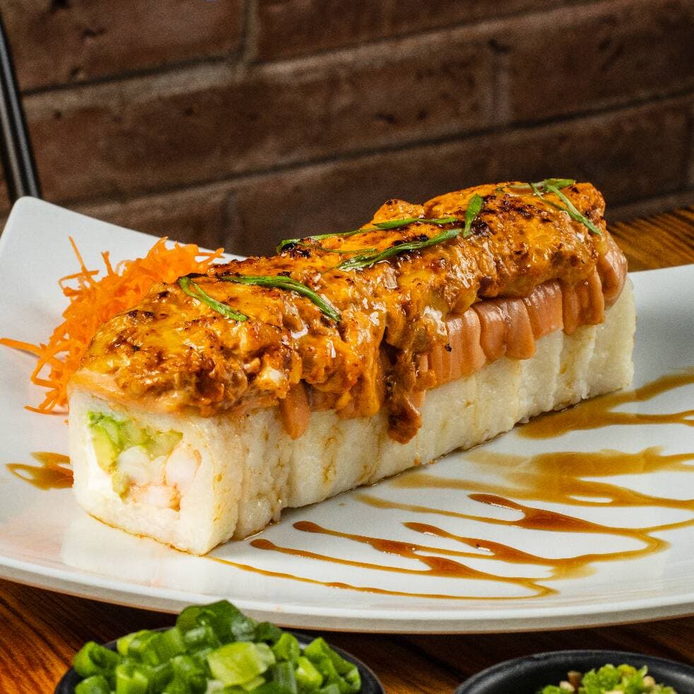 Salmón Hot Roll Horneado