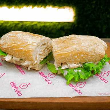 Combo Sandwich de Pollo + Jugo