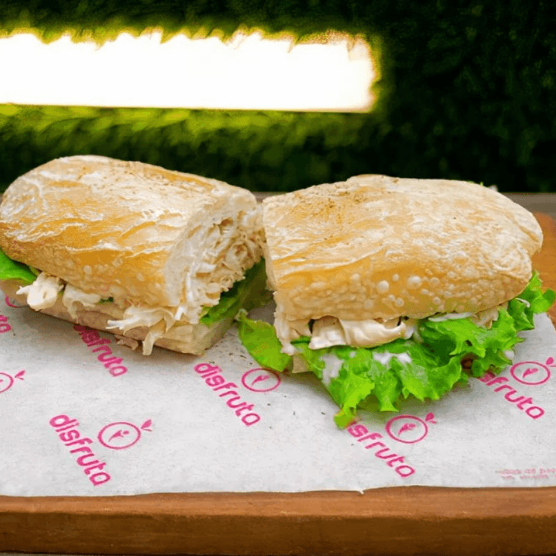 Combo Sandwich de Pollo + Jugo
