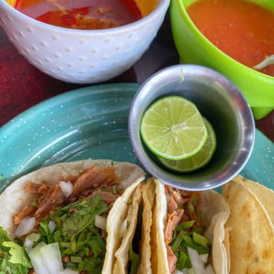 Taco de Maíz de Birria de Res