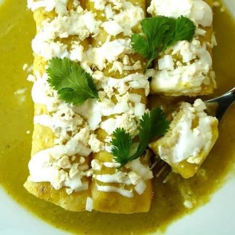 Enchiladas Tradicionales + Proteína 🥩