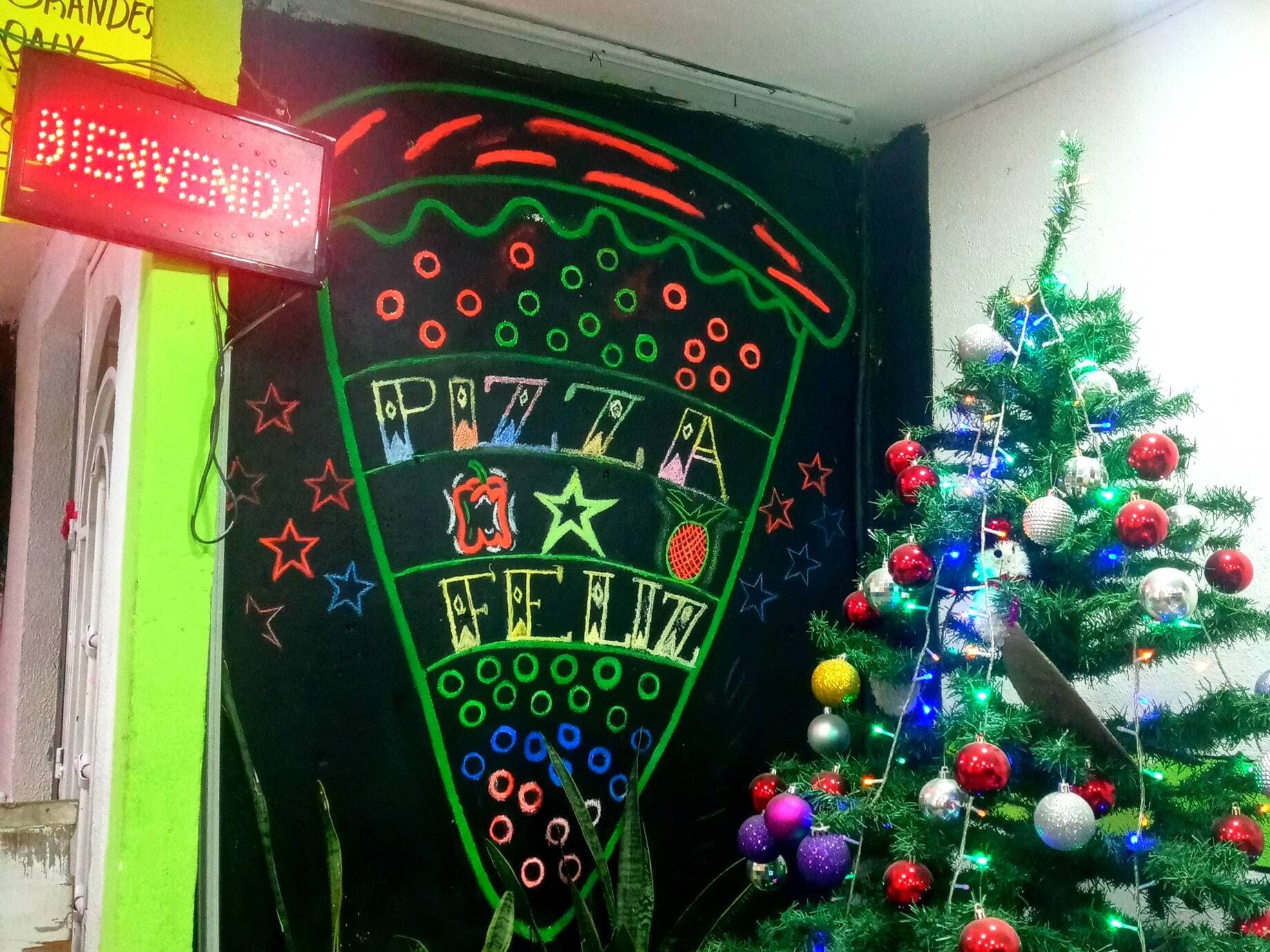 Pizza Feliz