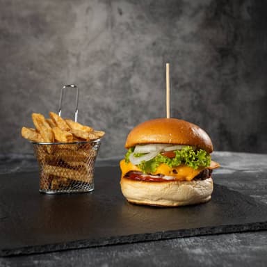 Combo Burger Cheese con Papas