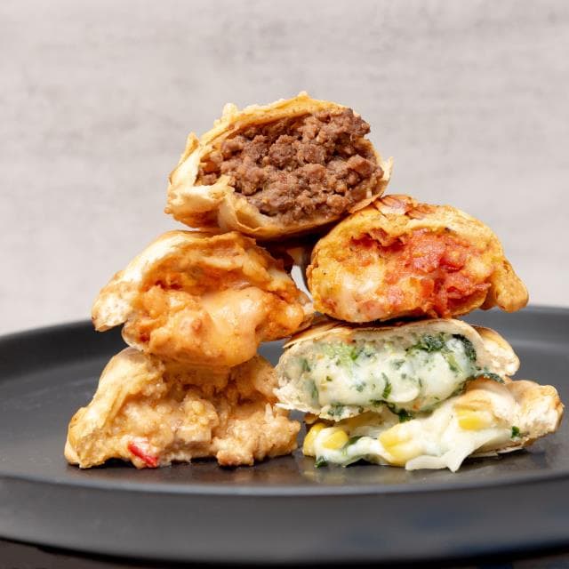 12 EMPANADAS