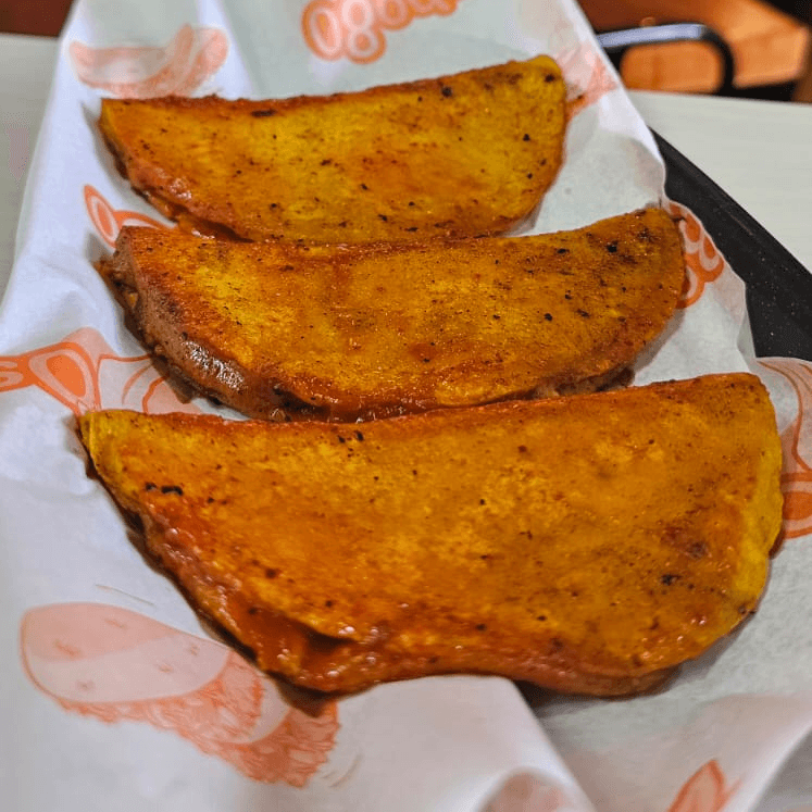 Taco de canasta Papas con Chorizo 1 pz