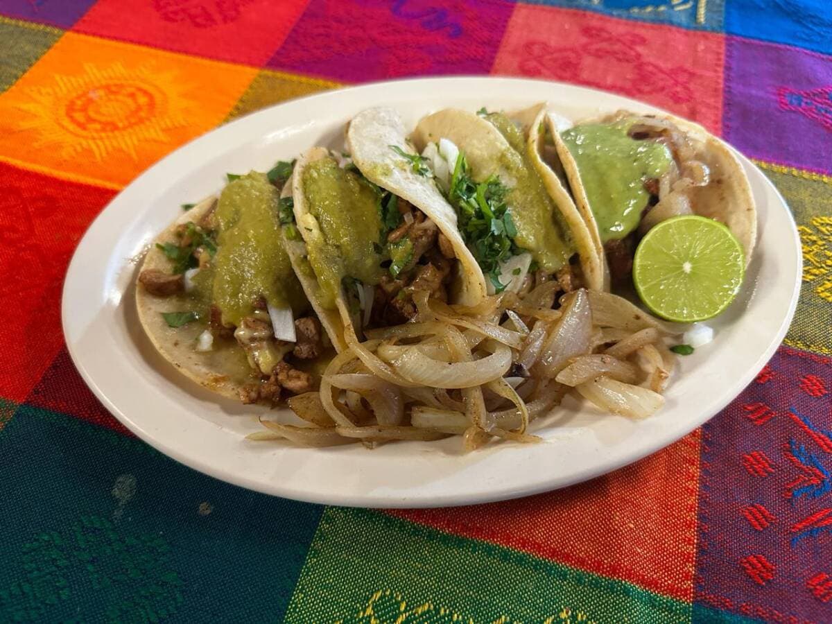 El Mexicano Tacos y Papas