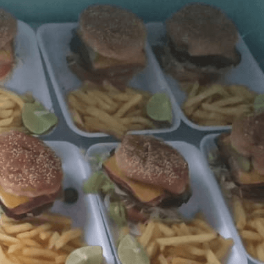 Hamburguesa con Papas