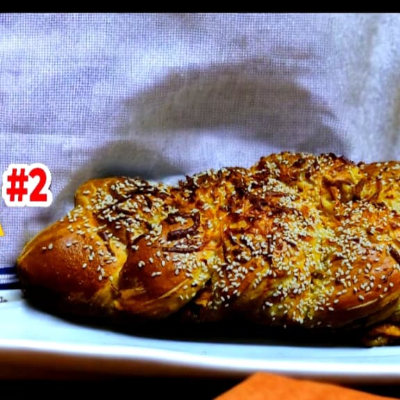 Pan Relleno con Pollo Mechado 150g de pollo