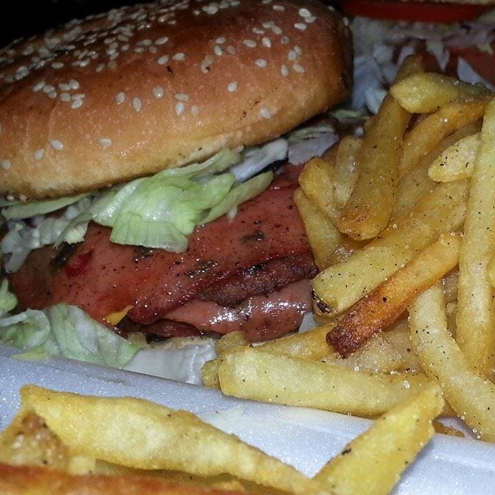 Hamburguesa de Pollo con Papas
