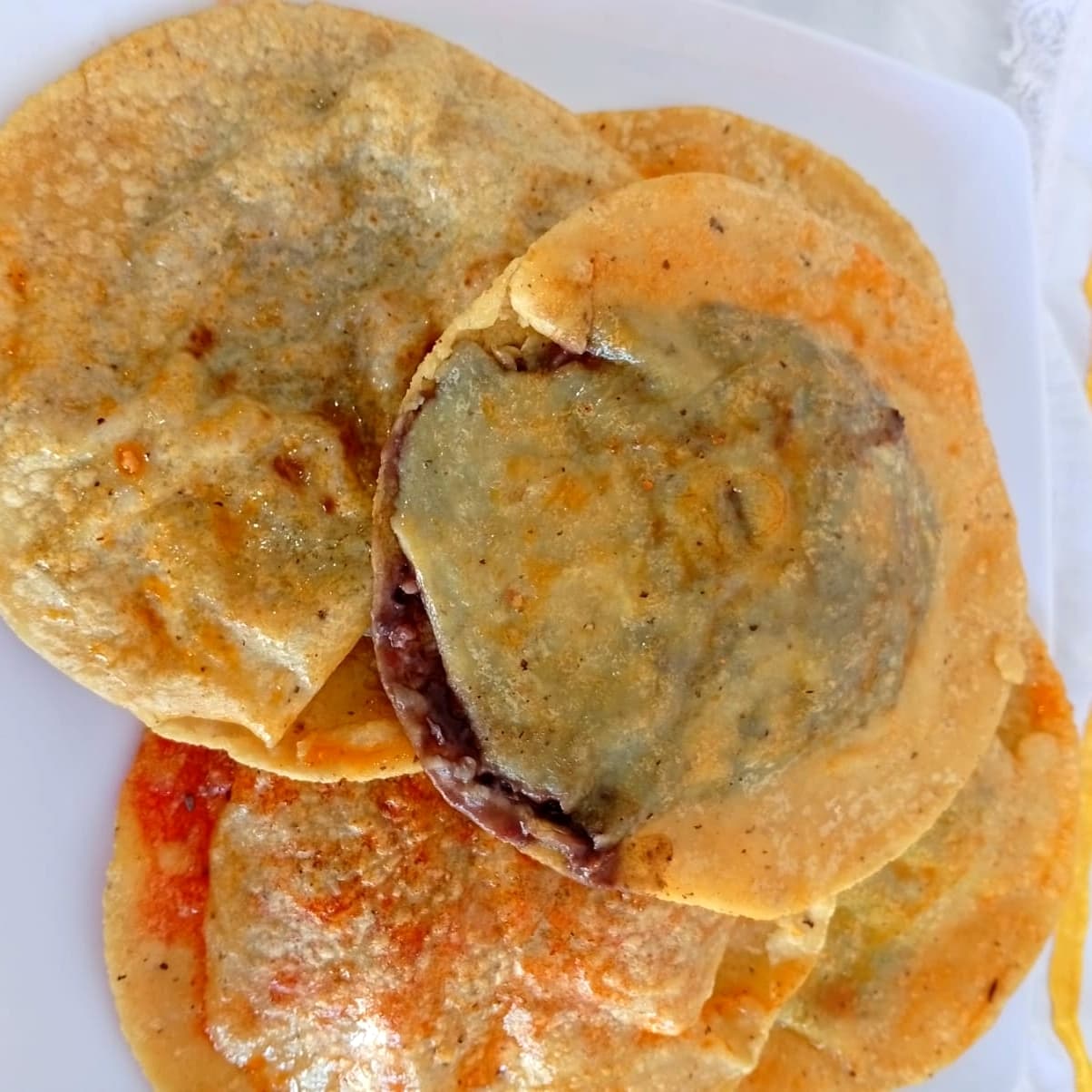 GORDITA DE FRIJOLES